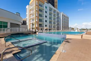 Peninsula Island Resort & Spa - Beachfront Property at South Padre Island - Piscine
