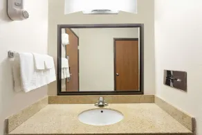 Baymont by Wyndham Beloit - Salle de bain