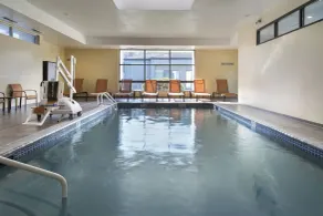 Courtyard by Marriott Norwalk - Piscine