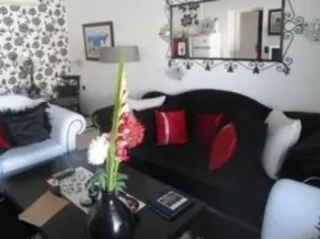 Luxury Living Apartment - Living room