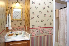 Eagle Harbor Inn - Badezimmer
