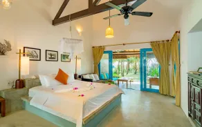 Ocean House An Bang - Room