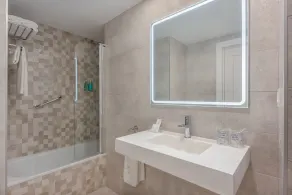 Anacapri - Bathroom