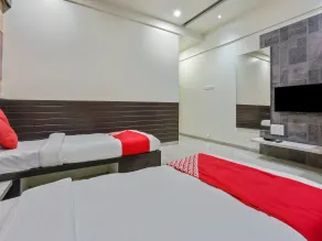 OYO 26117 Hotel Siddhivinayak Celebrations - Habitación