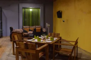 Istaqbal Hotel Mukki - Restaurant