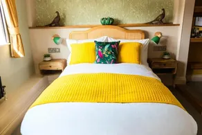 The White Hart Inn - Rum
