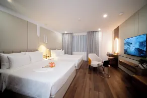 Danitel Halong - Camera