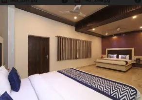 Hotel YashoGopal Resortico - Room
