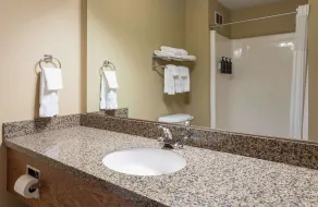 GrandStay Inn & Suites of Luverne - Badezimmer