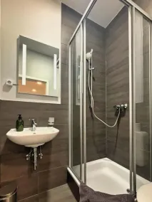HAVENU Hotel Quartier 8 - Bathroom
