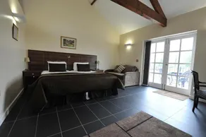 Kings Croft Hotel - Room