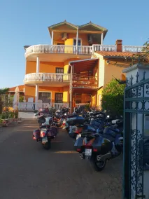 Apartments Šeherzada - Interior entrance
