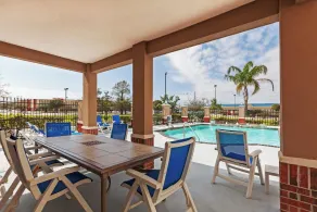Holiday Inn Express & Suites Houston East by IHG - Pool