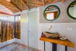 Hotel Kawa Mountain Retreat - Bathroom