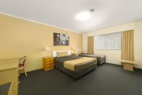 Mt Ommaney Hotel Apartments - Habitación