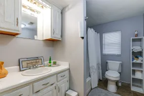 Peaceful Delco Family Home w/ Private Deck! - Badezimmer