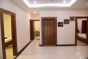 Hotel Lily Inn, Bhubaneshwar - Lobby