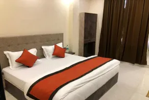Hotel Frontier Royal - Room