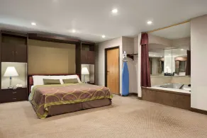 Super 8 by Wyndham Green Bay I-43 Bus. Park - Chambre