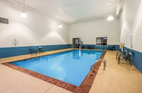 Quality Inn Berea - Piscine