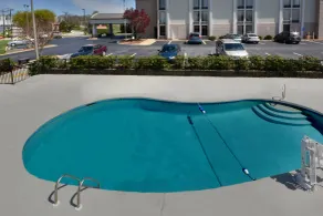 Holiday Inn Express Lynchburg by IHG - Pool