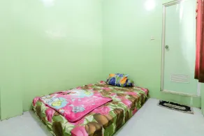 Serut 2 Homestay - Hostel - Room