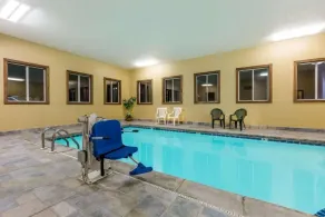 Western Inn & Suite Grinnell IA - Pool