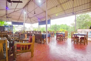 Via Vincy Palace - 200M From Mandrem Beach - Restaurang