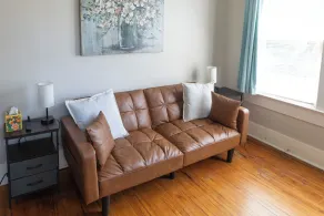 Walk to Main St! Quaint Philadelphia Home w/ Yard - Innenbereich