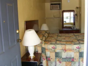 Sky Ranch Inn - Chambre