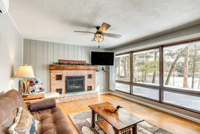 Eagle River Lakefront Oasis w/ Private Dock! - Innvendig