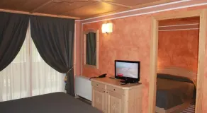 Boscone Suite Hotel - Chambre