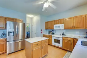 North Charleston Home Near Shopping & Dining! - Intérieur