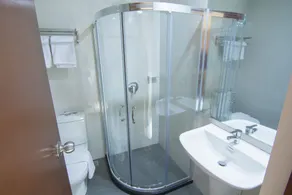 Mango Suites Cauayan - Bathroom