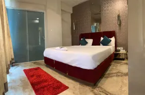 Hotel Grand Nidhivan  - Chambre