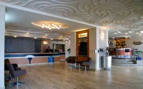 Ramada by Wyndham Bucharest Parc - Reception
