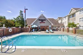 Residence Inn by Marriott Jacksonville Airport - Pool