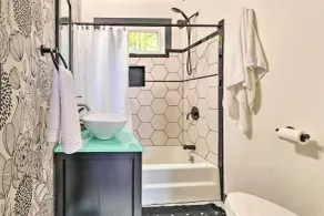 Pet-Friendly Stanwood Sanctuary w/ Fire Pit! - Interior