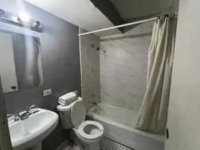 Capital O Empire Motel Chicago I-94 - Salle de bain