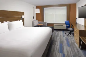 Holiday Inn Express & Suites by IHG Altoona by IHG - Chambre
