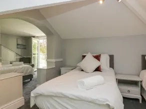 Clarence House - Camera