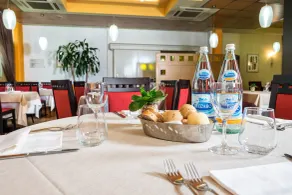 West Point Airport Hotel - Restaurant