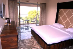 Hotel Apaar with Sea Face Garden Restaurant - Room