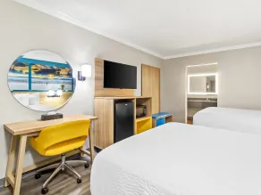 Days Inn by Wyndham Houston East - Chambre
