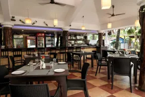 Lucianas Beach Resort - Restaurant
