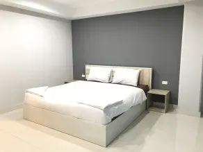 Ploen Ploen Residence - Chambre