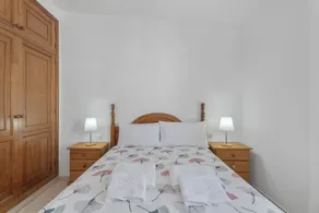 Charming Bungalow Rental in Abades, Spain - Perfect Family Retreat - Værelse