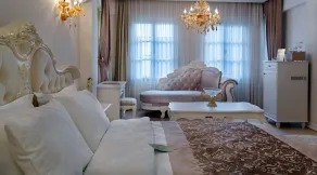 Elegance East Hotel - Chambre