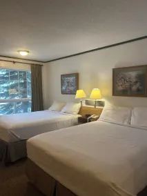 Coast Whitecourt Hotel - Zimmer