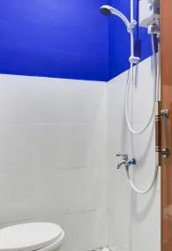 Citara Jaya Guesthouse Mitra RedDoorz - Baño